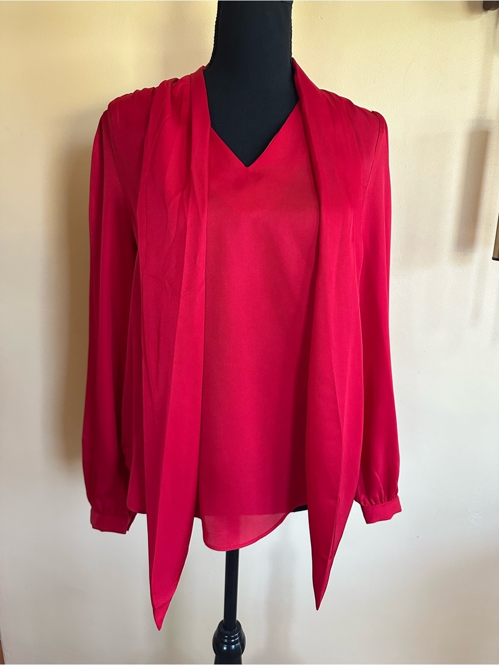 Ann Taylor neck tie red blouse brand new size small balloon sleeve